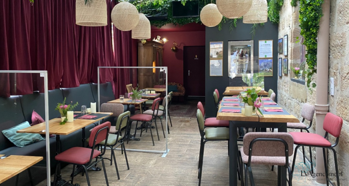BANQUETTES ET CLOISONS