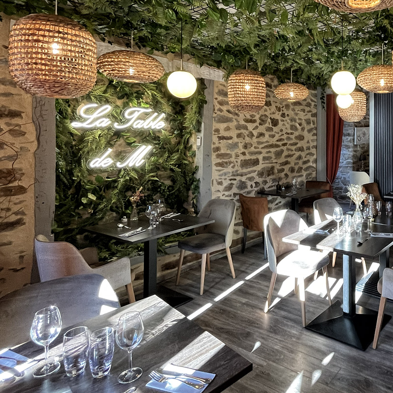 LV Agencement pour la Table de M